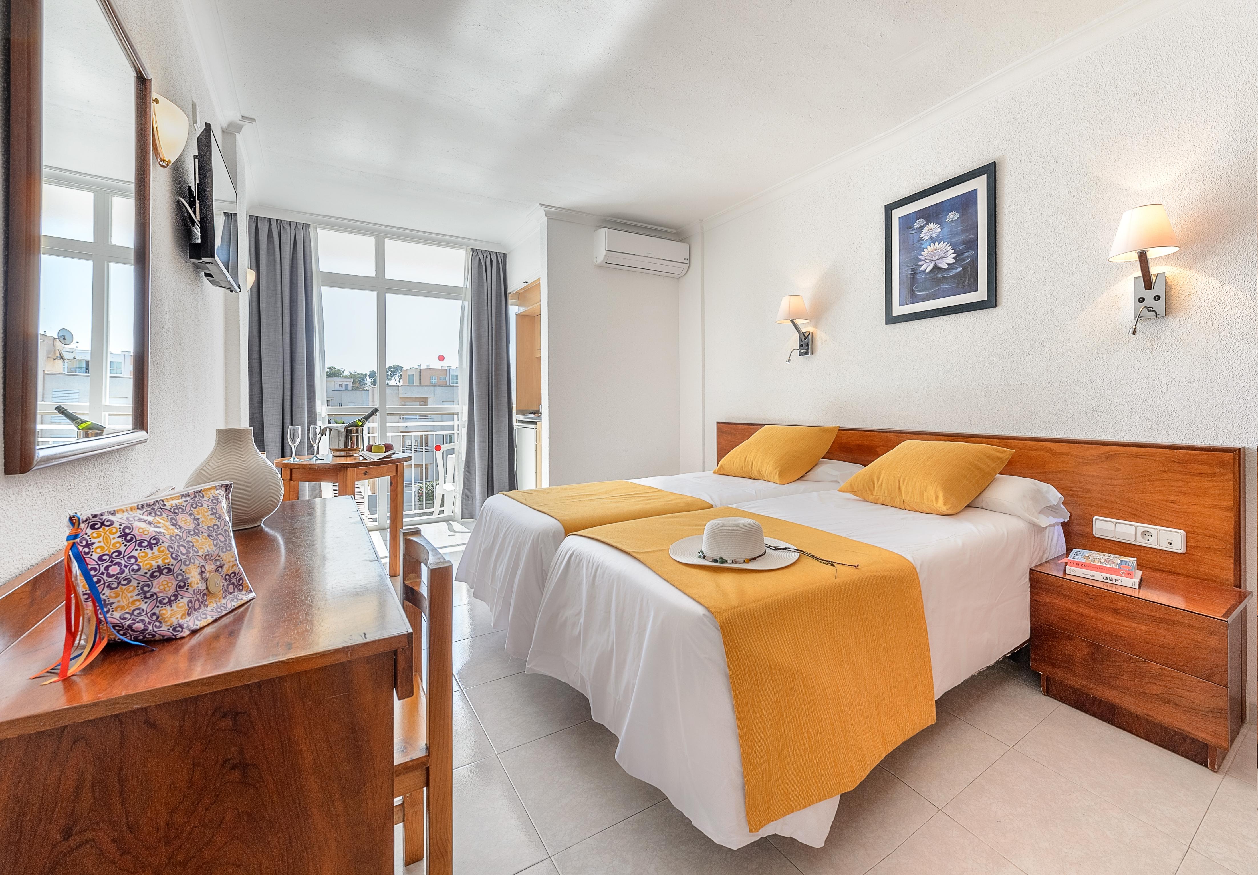 Aparthotel Vibra Bay Σαν Αντόνιο Εξωτερικό φωτογραφία